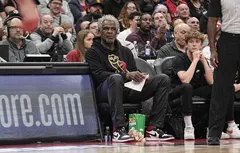 Pour tenter de réconcilier Charles Oakley et James Dolan, la NBA a fait appel à… Michael Jordan