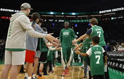 Les Celtics rendent hommage aux victimes de la tuerie dans le Maine