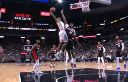 Le Top 10 de la nuit | Lonnie Walker monte très haut