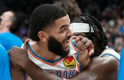 Oklahoma City prolonge Kenrich Williams