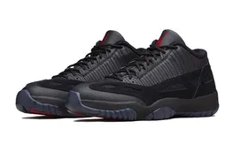 Les arbitres ont aussi droit à leur Air Jordan 11