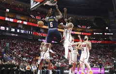 DeAndre Jordan a encore les jambes pour écraser les cercles
