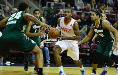D-League : l’énorme claquette d’Elijah Millsap sur son propre raté à 3-points !