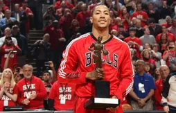 Le 3 mai 2011, Derrick Rose devient le plus jeune MVP de l’histoire