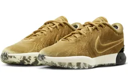 Du daim pour la LeBron 21 version “The Shop”