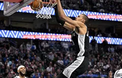 Le MVP de la nuit | Victor Wembanyama punit les Mavs de loin, puis près du cercle