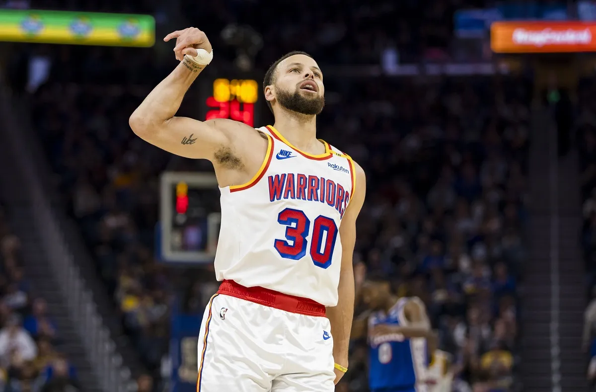 Stephen Curry (Warriors) contre les Sixers