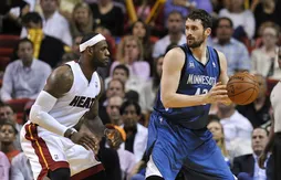 Kevin Love veut des ballons poste bas et ne pas seulement shooter à trois points