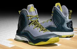Les chaussures Adidas prennent le Broadway Express