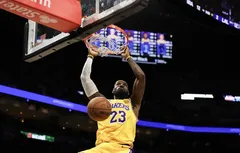 Matchs en carrière : LeBron James égale la montagne Robert Parish