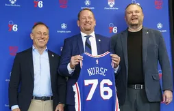 Désormais coach des Sixers, Nick Nurse fait du pied à James Harden