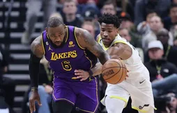 Poussés en prolongation par le Jazz, les Lakers s’en sortent et s’assurent le play-in