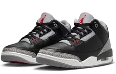 La Jordan 3 “Black Cement” a le cuir épais