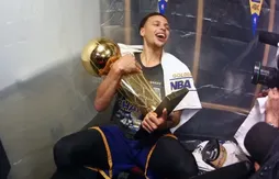 Les Warriors pas favoris pour le titre ? Stephen Curry préfère en rire