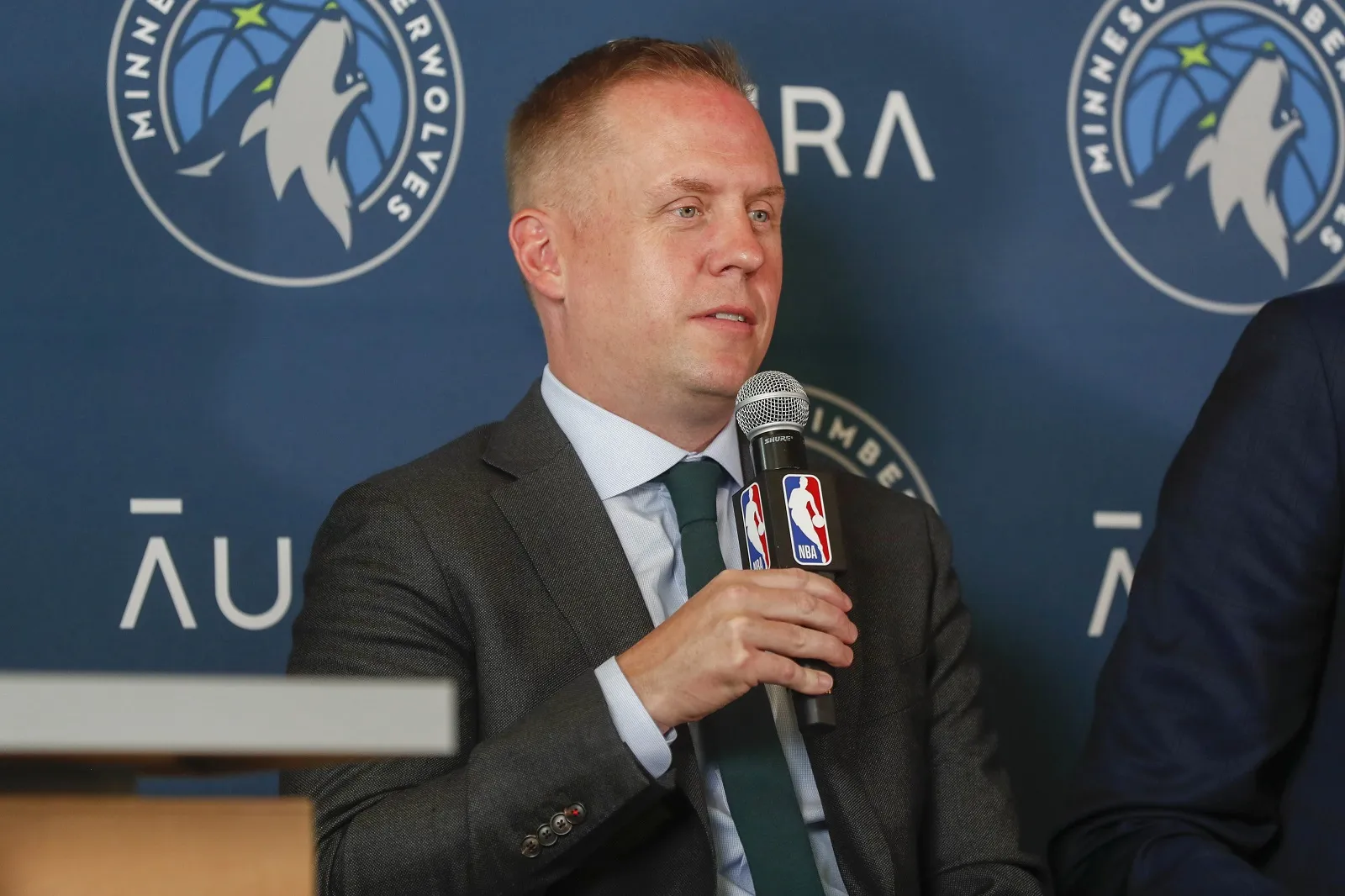 Tim Connelly président des opérations basket des Wolves