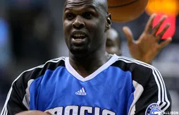 Adonal Foyle : “Une voiture me suffit largement ; ado, je me déplaçais à dos d’âne”