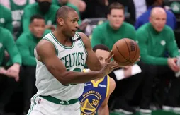 Les Celtics cherchent un pivot