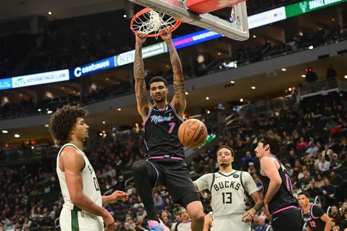 https://www.basketusa.com/thumbor/1kW8J3m8A_bRSiwfUzf2saWtg-k=/488x325/smart/filters:format(webp)/https%3A%2F%2Fmedia.basketusa.com%2Fmain%2F2026%2F07%2FUSATSI_28333101.jpg