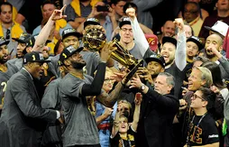 LeBron James et Kyrie Irving offrent l’exploit, le titre et l’histoire à Cleveland