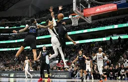 Les Spurs de Victor Wembanyama étouffés par les Mavericks