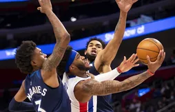 Karl-Anthony Towns et Jaden McDaniels commettent trop de fautes