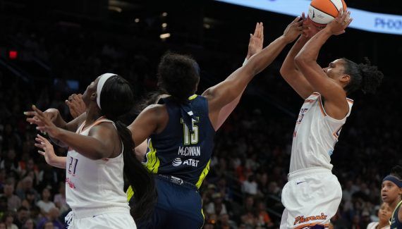 Sami Whitcomb et Alyssa Thomas trop fortes pour les Wings