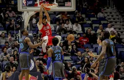 Julius Randle et Anthony Davis surclassent les Mavericks