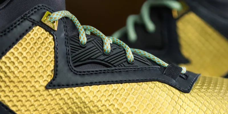 adidas-lillard-2-gold-2