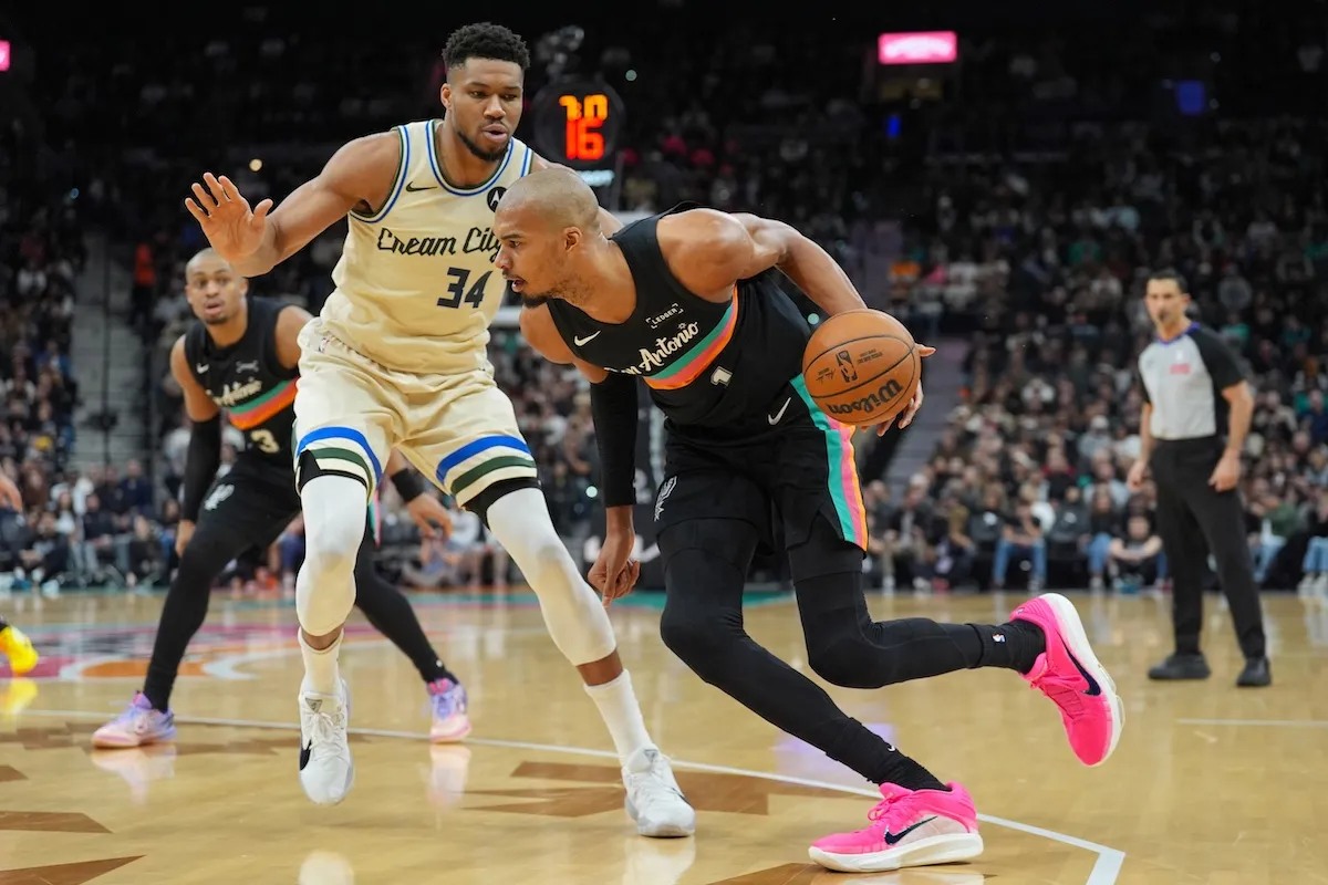 Victor Wembanyama Giannis Antetokounmpo Spurs Bucks