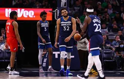Le public et les joueurs des Wolves en pleine communion