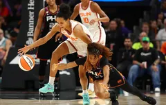 Leïla Lacan signe son record en WNBA et Connecticut enchaîne à Phoenix