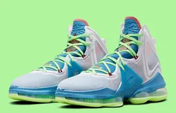 Une LeBron 19 aux accents tropicaux