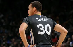 En attendant OKC, Stephen Curry repose son genou