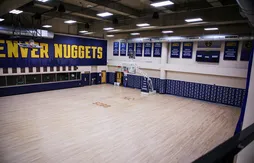 À cause du Covid-19, les Nuggets suspendent leurs entraînements