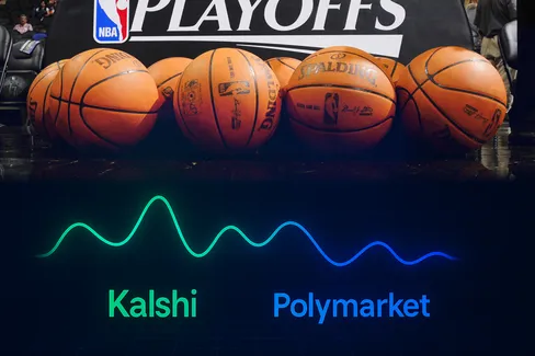 https://www.basketusa.com/thumbor/2cvRJ3_THHD9LODBzZb4RauX9qw=/488x325/smart/filters:format(webp)/https%3A%2F%2Fmedia.basketusa.com%2Fmain%2F2026%2F04%2Fkalshi-polymarket.jpg