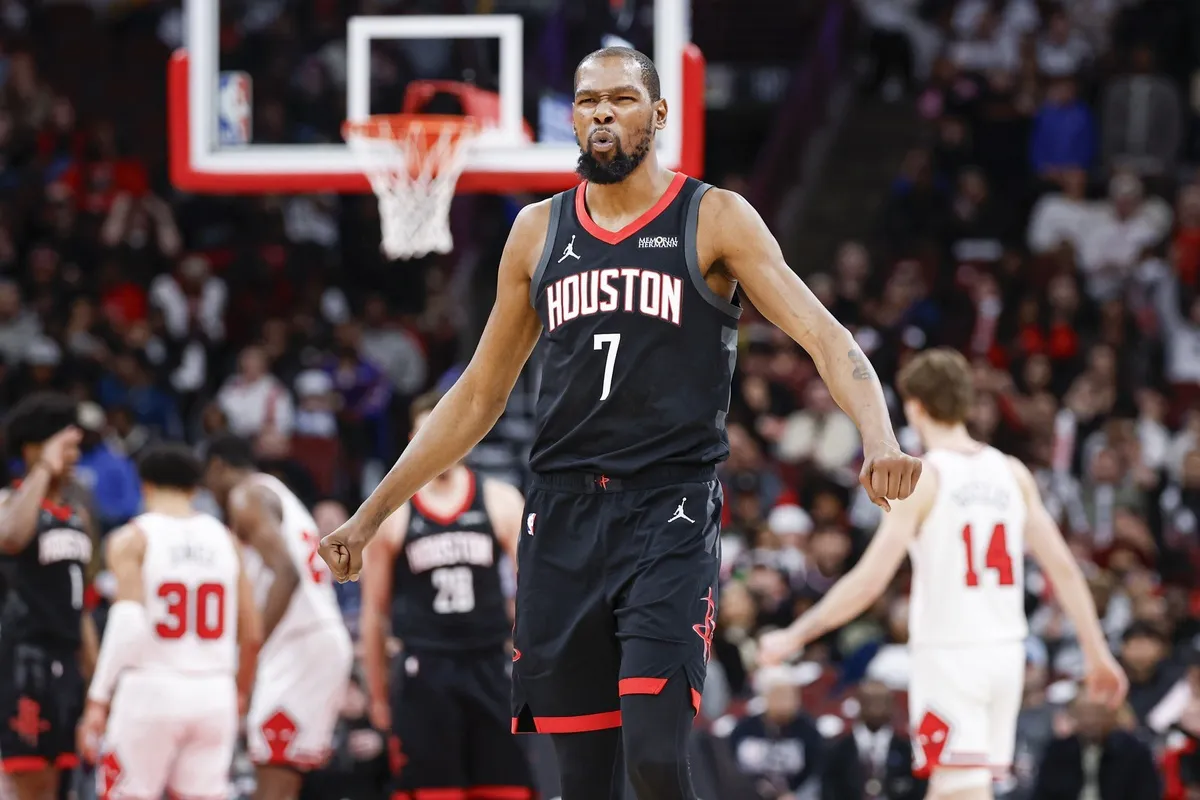 kevin Durant et Alperen Sengun