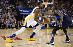 La course au MVP : et si Kevin Durant entrait dans l’histoire ?