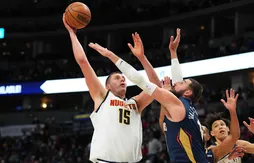 Les Nuggets renversent les Pelicans en prolongation avec un match de mammouth de Nikola Jokic