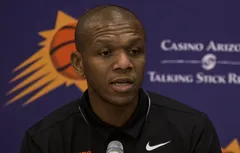Les Suns gardent James Jones comme GM