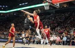 Les Lynx résistent au Fever pour remporter leur 10e victoire de suite !
