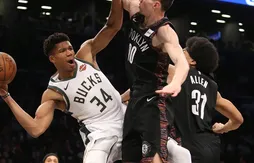 Giannis Antetokounmpo dégoûte les Nets