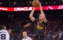 Tirs à 3-points : Stephen Curry dépasse son père Dell