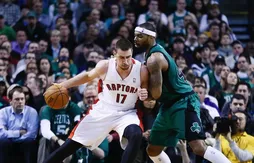 Jonas Valanciunas rend sa meilleure copie (27 points, 11 rebonds) en carrière