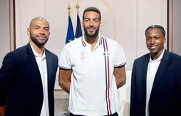 À l’Élysée, les Bleus faits chevaliers de l’Ordre National du Mérite