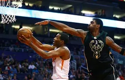 Milwaukee gagne enfin à l’extérieur !