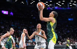 Gabby Williams et Dominique Malonga brillent face aux championnes en titre à New York !