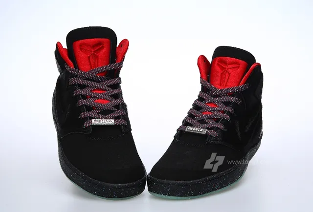 nike-kobe-9-nsw-lifestyle-year-of-the-horse-08