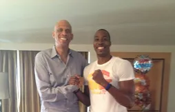 Dwight Howard se voit aux Lakers pendant longtemps…