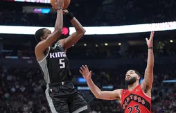 D’un tout petit point, les Kings enfoncent les Raptors