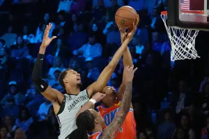 Victor Wembanyama et les Spurs s’offrent le Thunder pour jouer la finale de la NBA Cup !